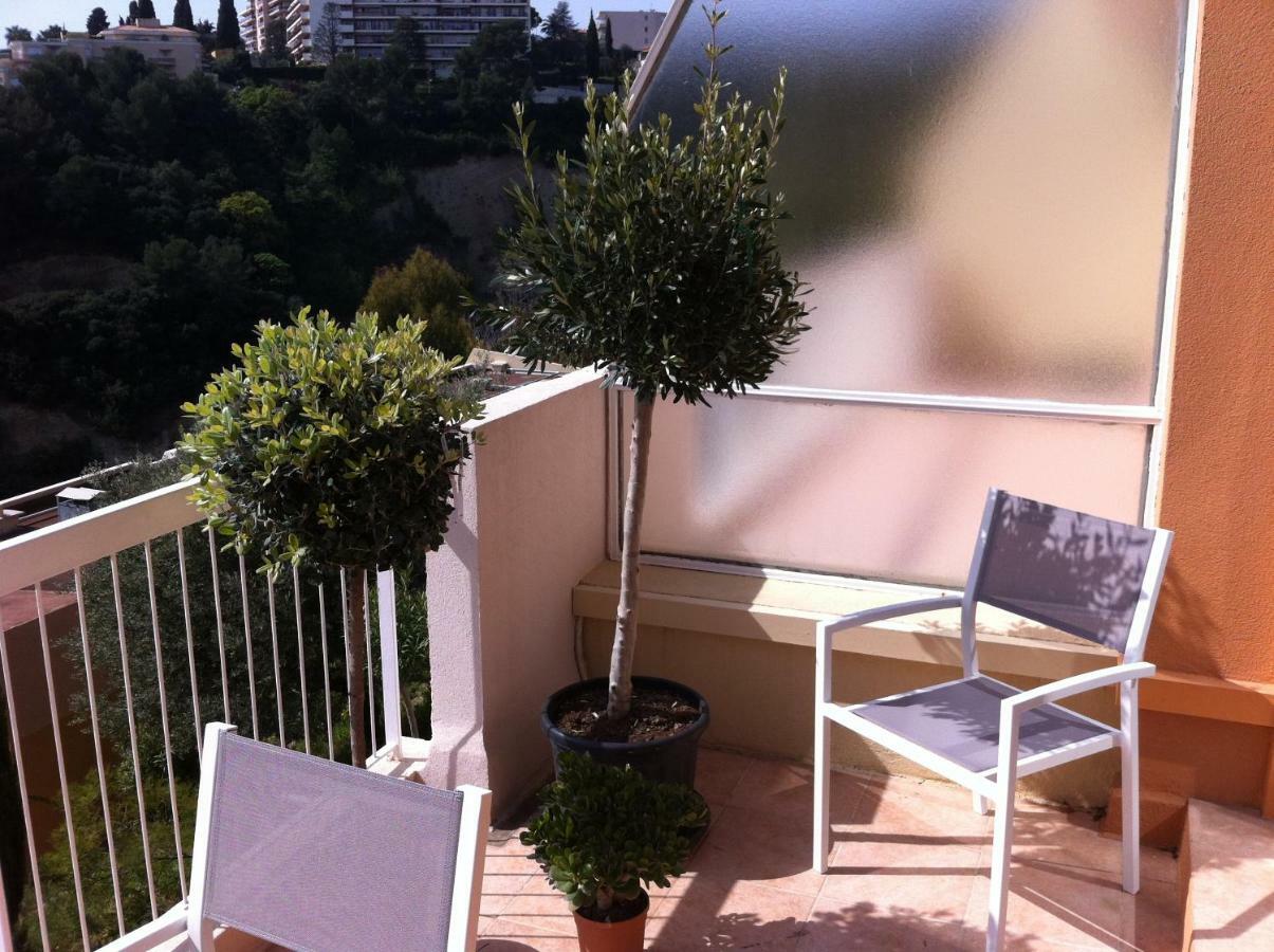 La Madonette Apartment Nisa Exterior foto